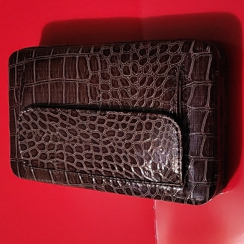 Wallet - Picture 3 of 10
